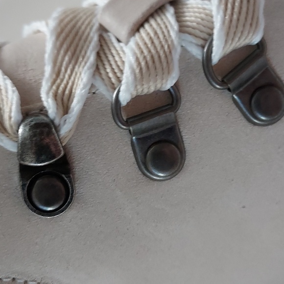 Cliffs by White Mountain Booties - Picture 11 of 12